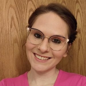 Meet your Posher, Melissa